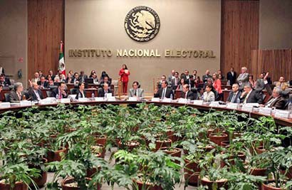 Sesión del Consejo General del Instituto Nacional Electoral ■ FOTO: LA JORNADA ZACATECAS