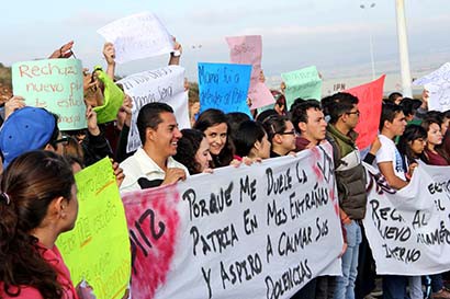 Estudiantes del IPN en Zacatecas alzan la voz, al igual que en la Ciudad de México ■ foto: andrés sánchez