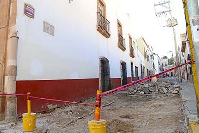 Fue cerrada la circulación para iniciar la rehabilitación ■ foto: La Jornada Zacatecas