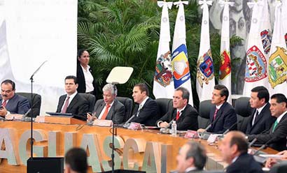 Imagen de los trabajos realizados en Aguascalientes este viernes, donde se firmó un acuerdo para la igualdad entre hombres y mujeres ■ FOTO: LA JORNADA ZACATECAS