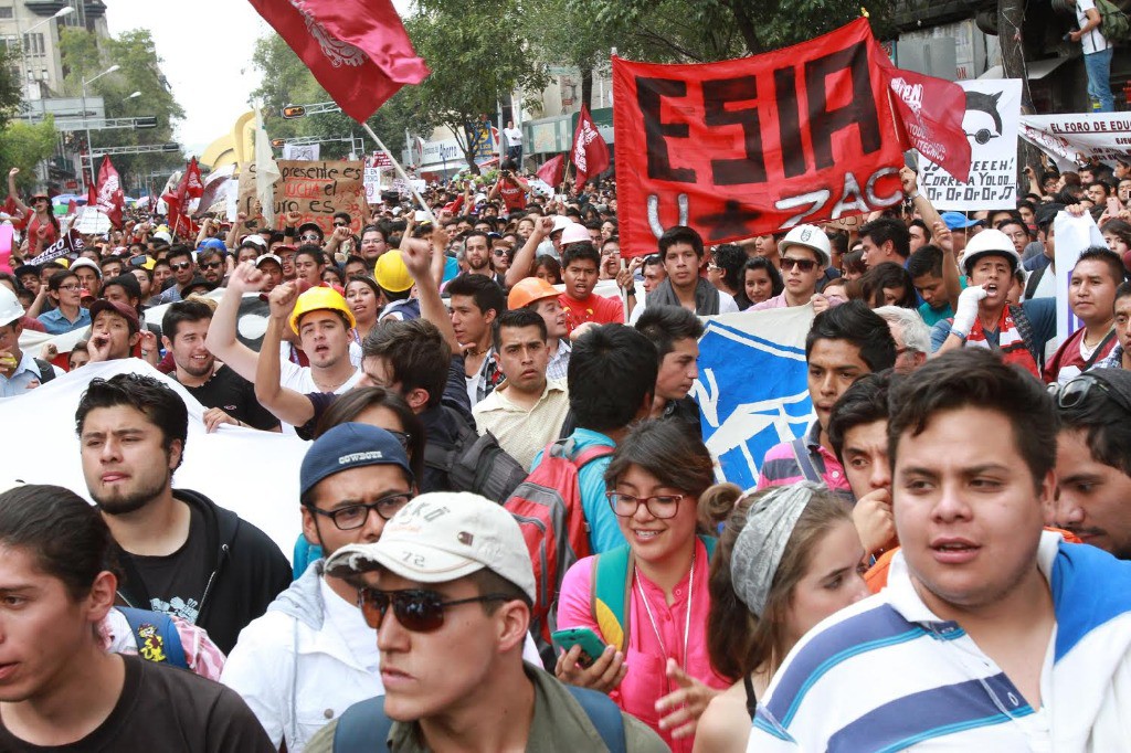 Estudiantes del IPN marcharon el pasado 3 de octubre del Casco de Santo Tomás al Monumento a la Revolución. Foto: La Jornada
