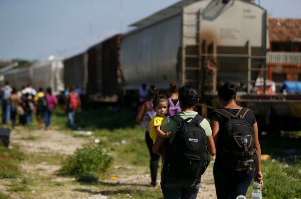 Migrantes en la estación de tren de Arriaga, Chiapas, el 26 de junio de 2014. Foto: La Jornada