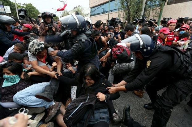 Protestas del 20 de noviembre en los alrededores del aeropuerto capitalino. Foto: La Jornada