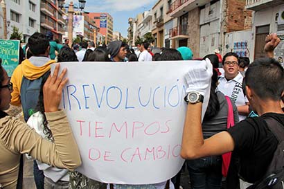 Imagen de reciente movilización estudiantil en la capital del estado ■ foto: ANDRÉS SÁNCHEZ