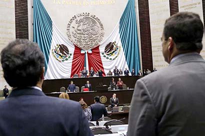 Imagen de trabajos legislativos al interior de la Cámara de Diputados en San Lázaro ■ foto: La Jornada Zacatecas