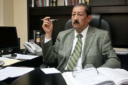 Carlos Almaraz, presidente de la Junta Local de Conciliación y Arbitraje en Zacatecas ■ FOTO: LA JORNADA ZACATECAS