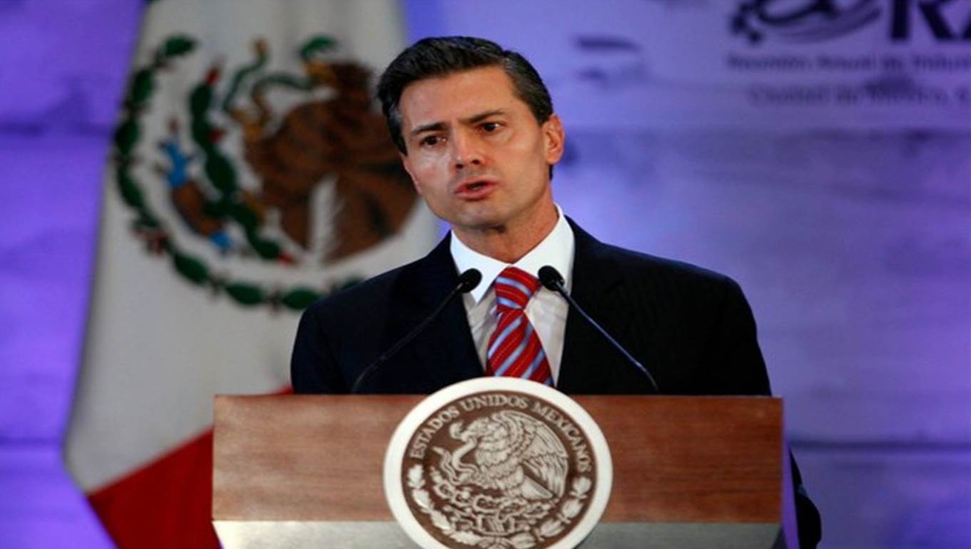 El presidente Enrique Peña durante la clausura de la reunión anual de industriales 2014 de la Concamin, realizada el viernes pasado. Foto: José Antonio López