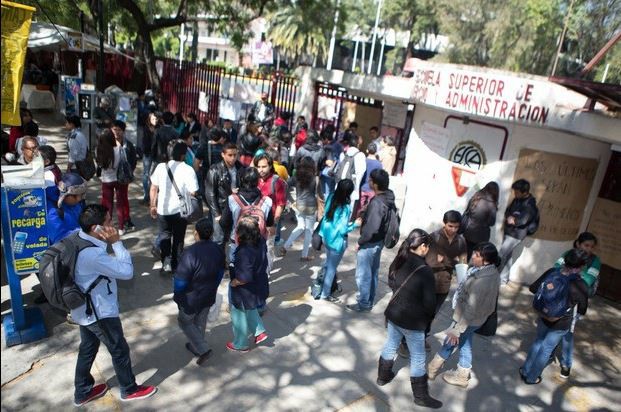 Asamblea General Politécnica en la ESCA del Casco de Santo Tomás. Foto: La Jornada