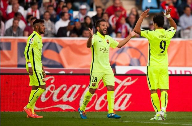 En el triunfo de Barcelona destacó el uruguayo Luis Suárez, quien dio las asistencias en los goles del brasileño Neymar y de Jordi Alba. Foto: Ap
