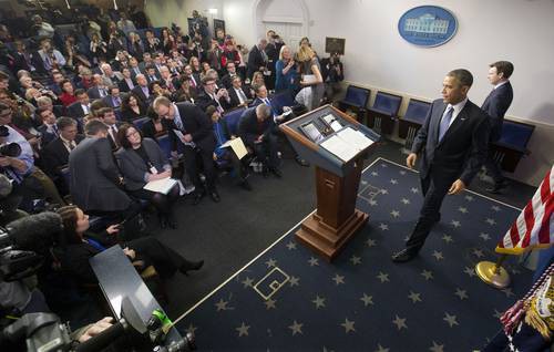 El mandatario de Estados Unidos, Barack Obama, momentos antes de la conferencia de prensa de fin de año en la Casa Blanca. Foto Ap
