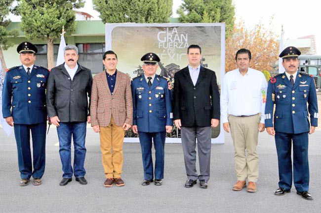 Este sábado el gobernador inauguró el paseo y la exposición de módulos en la 11 Zona Militar, en Guadalupe ■ foto: La Jornada Zacatecas