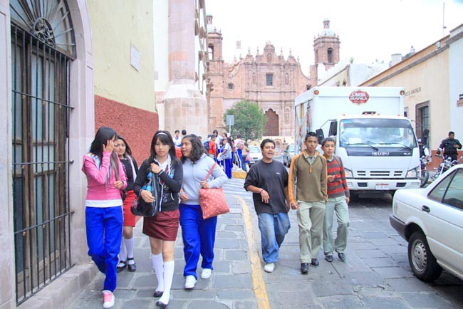 Los adolescentes deben tener el conocimiento sobre el cuidado de su cuerpo, señaló el director de los SSZ ■ foto: La Jornada Zacatecas