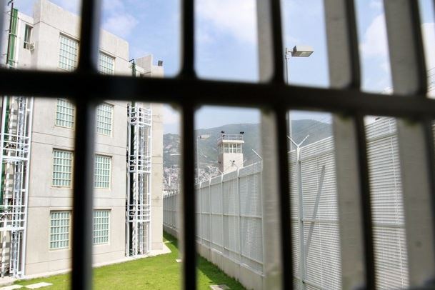 Centro Varonil de Seguridad Penitenciaria. Foto Roberto García Ortiz / Archivo
