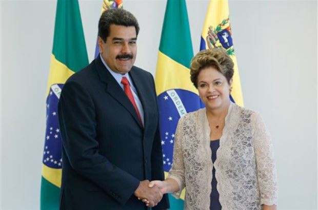 Nicolás Maduro y Dilma Rousseff, durante reunión bilateral, en el Palacio Presidencial en Brasilia. Foto Ap