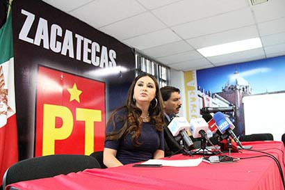 Geovanna Bañuelos, dirigente del Partido del Trabajo en la entidad ■ FOTO: ANDRÉS SÁNCHEZ