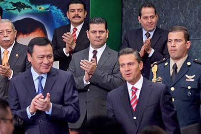 Imagen de archivo de reunión del presidente Peña Nieto con los gobernadores del país ■ FOTO: LA JORNADA ZACATECAS