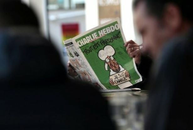 Muchos diarios de todo el mundo publicaron viñetas de 'Charlie Hebdo' sobre el profeta Mahoma, en señal de solidaridad tras el ataque terrorista del 7 de enero. Foto Reuters / Archivo