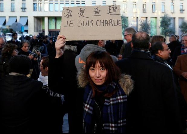 Cotinúan las protestas en Francia en repudio al ataque al semanario 'Charlie Hebdo'. Foto: Reuters