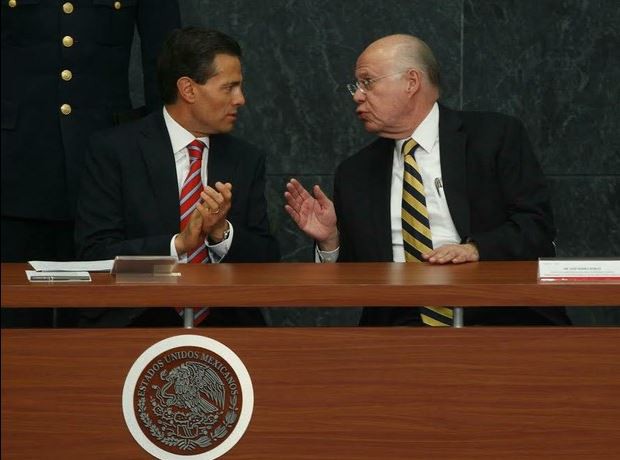 El presidente Enrique Peña y el rector de la UNAM, José Narro, durante los 