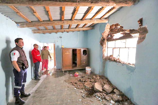 Varias viviendas tuvieron daños, reportaron autoridades ■ FOTOS: LA JORNADA ZACATECAS