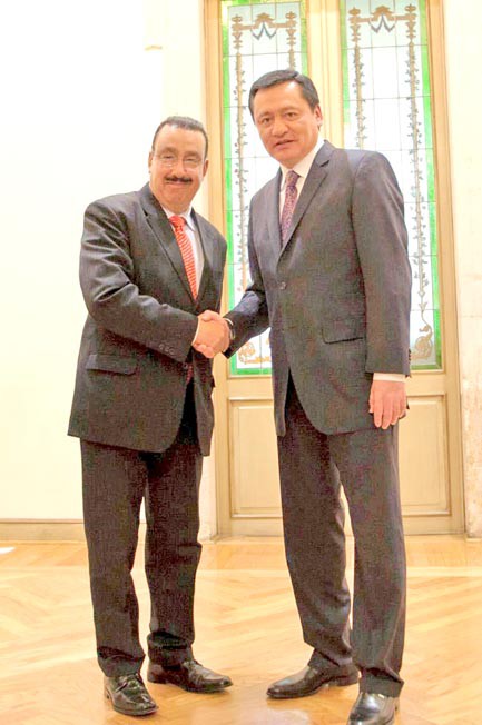 Miguel Rivera Sánchez, delegado de la Segob en Zacatecas y Miguel Ángel Osorio Chong, secretario de Gobernación ■ foto: La Jornada Zacatecas