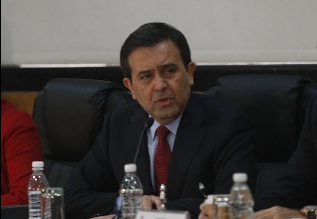 El secretario de Economía, Ildefonso Guajardo, durante una comparecencia ante la Cámara de Diputados el 26 de septiembre de 2014. Foto: La Jornada