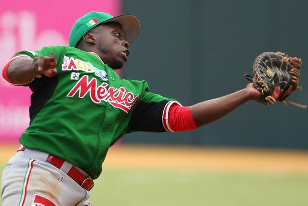 El jugador del equipo mexicano Márquez Smith, durante la Serie del Caribe en Puerto Rico. Foto Ap