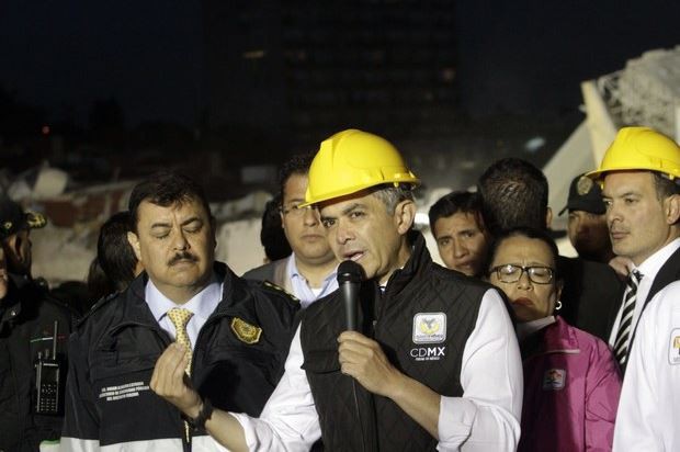 El jefe de Gobierno capitalino, Miguel Ángel Mancera, reiteró que pronto se iniciará la construcción del nuevo Hospital en Cuajimalpa. Foto: La Jornada / Archivo