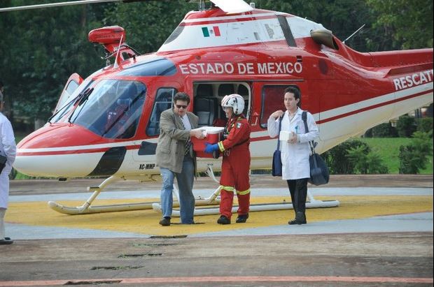 Traslado de hígado procedente de Mérida para ser trasplantado en el Hospital La Raza. Foto Cuartoscuro