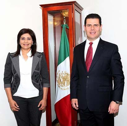 La ex consejera presidenta del IEEZ y el Ejecutivo estatal ■ foto: LA JORNADA ZACATECAS