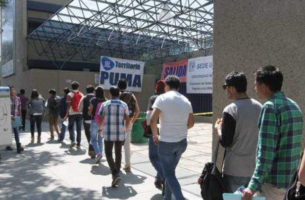 El domingo 1 de marzo miles de aspirantes realizaron el examen de ingreso a nivel superior en la UNAM. Foto: Notimex
