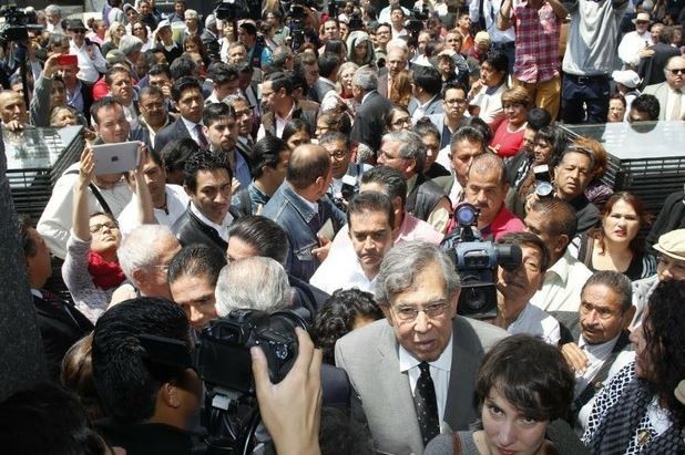 Cuauhtémoc Cárdenas, al llegar a un evento por el aniversario de la expropiación petrolera el pasado 18 de marzo. Foto: La Jornada