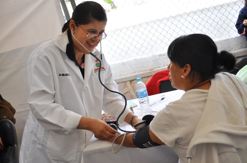 En la colonia Las Palmas, el ayuntamiento de Zacatecas brinda también atención médica