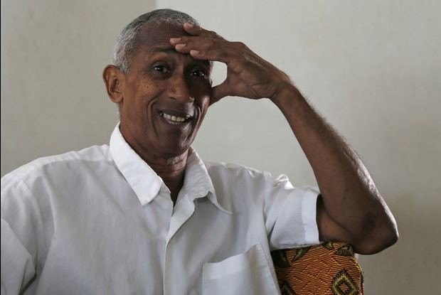 Hildebrando Chaviano, uno de los dos candidatos opositores que participan en los comicios de este domingo en Cuba. Foto: AP