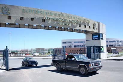 Entrada al Campus UAZ Siglo XXI, en la capital zacatecana ■ FOTO: MIGUEL ÁNGEL NÚÑEZ