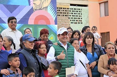 Benjamín Medrano visitó varias colonias de cabecera municipal ■ FOTO: LA JORNADA ZACATECAS