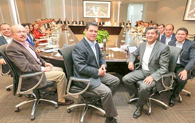 El Ejecutivo del estado y su gabinete de trabajo ■ foto: La Jornada Zacatecas
