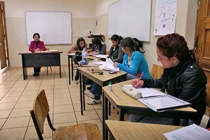 De los resultados obtenidos en evaluaciones anteriores se han implementado medidas para fortalecer los procesos de enseñanza y aprendizaje, señala Flores Chávez ■ FOTO: MIGUEL ÁNGEL NÚÑEZ