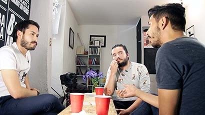 Sergio Salinas y Juan Manuel Concha, en entrevista con Carlos Navarrete para el programa Acentos, de La Jornada Zacatecas TV ■ foto: MIGUEL áNGEL NúÑEZ