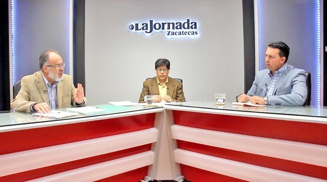 Juan Francisco Valerio, Marco Torres y Raymundo Cárdenas, durante su participación en Synergia, de La Jornada Zacatecas ■ foto: MIGUEL áNGEL NúÑEZ