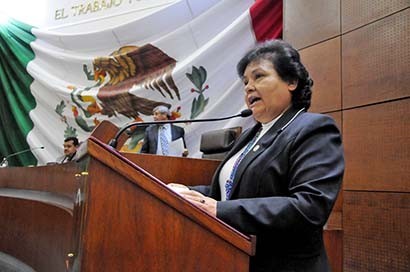 María Elena Nava, presidenta de la CRICP de la 61 Legislatura ■ foto: La Jornada Zacatecas