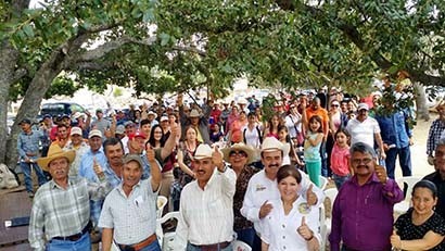 Antonio Mejía, luego de transmitir su mensaje en Monte Escobedo ■ foto: La Jornada Zacatecas