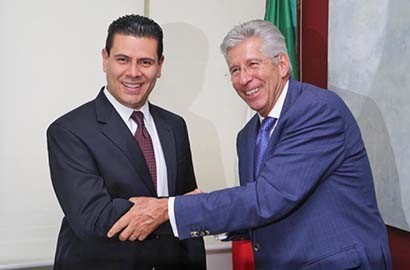 El Ejecutivo del estado en su reunión con Gerardo Ruiz Esparza ■ foto: La Jornada Zacatecas