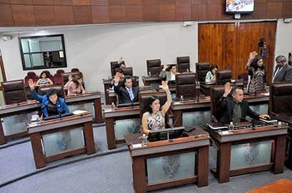 La 61 Legislatura realizó sesión ordinaria este martes ■ foto: ernesto moreno