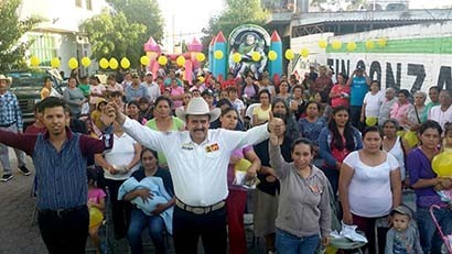 Antonio Mejía Haro visitó de nueva cuenta Atolinga y Tlaltenango ■ FOTO: LA JORNADA ZACATECAS
