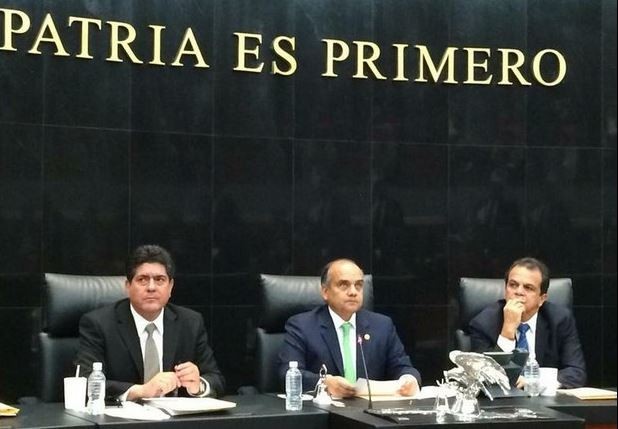 Manuel Añorve Baños presidió la sesión de la Comisión Permanente. Foto: @manuelanorve