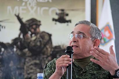 Antelmo Rojas Yáñez, comandante de la 11 Zona Militar, ofreció una conferencia de prensa ■ FOTO: ERNESTO MORENO