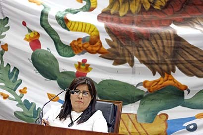 La legisladora Érica Velázquez Vacio es presidenta de la mesa directiva en el Congreso de Zacatecas ■ foto: andrés sánchez