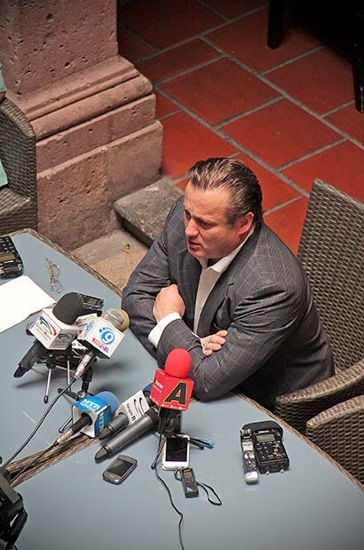 Fernando González Bueno, ex candidato panista a la alcaldía de la capital ■ foto: ernesto moreno