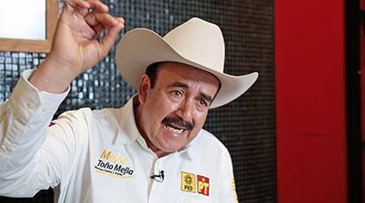 “Mucha gente dice que estaríamos mejor con Toño Mejía”, afirmó el aspirante en entrevista para La Jornada Zacatecas ■ foto: MIGUEL áNGEL NúÑEZ